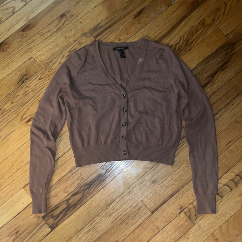 Brown cropped sweater with buttons | Forever 21 | small